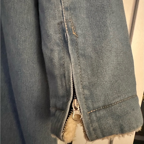 Sherpa Lined Denin Coat - Picture 4 of 14